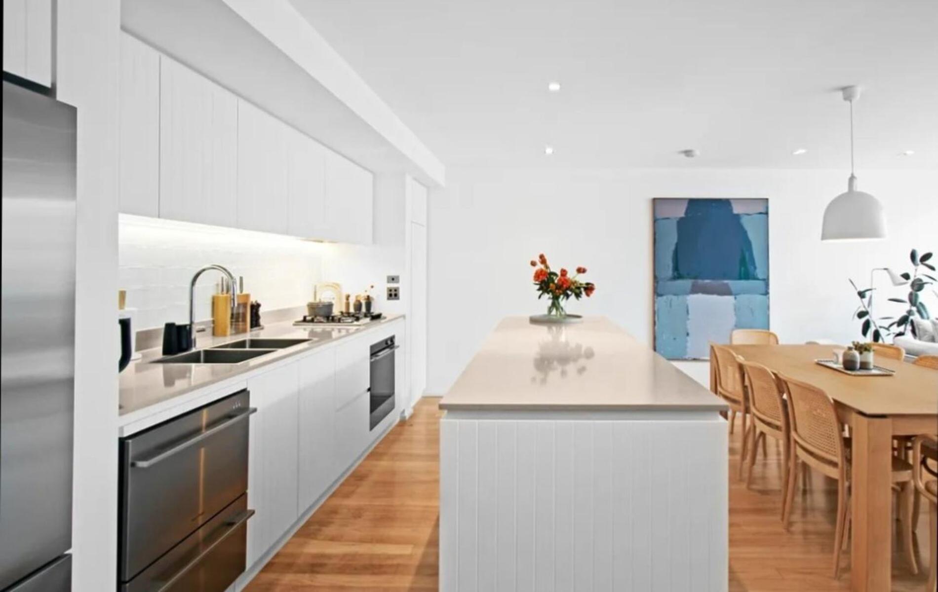 2 Bedroom In Darlinghurst Sydney