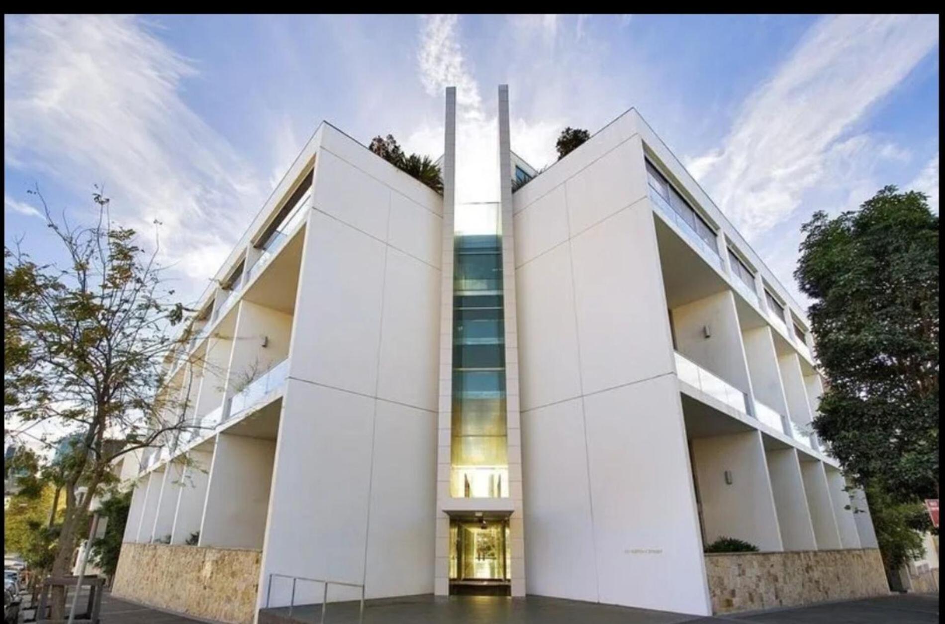2 Bedroom In Darlinghurst Apartment Sydney